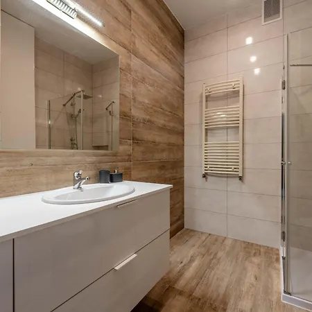 Solidarnosci Z Widokiem Na Gory - Dream Ustron